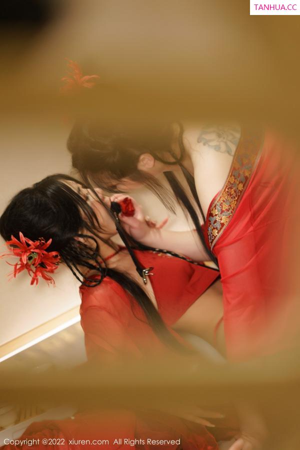 laura阿姣  [XiuRen]高清写真图 2022.12.30 No.6068 laura阿姣＆妲己_Toxic 美臀美腿第41张图片